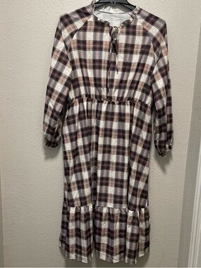 Cocoa Plaid Midi Dress with Tie Neck Size 2X